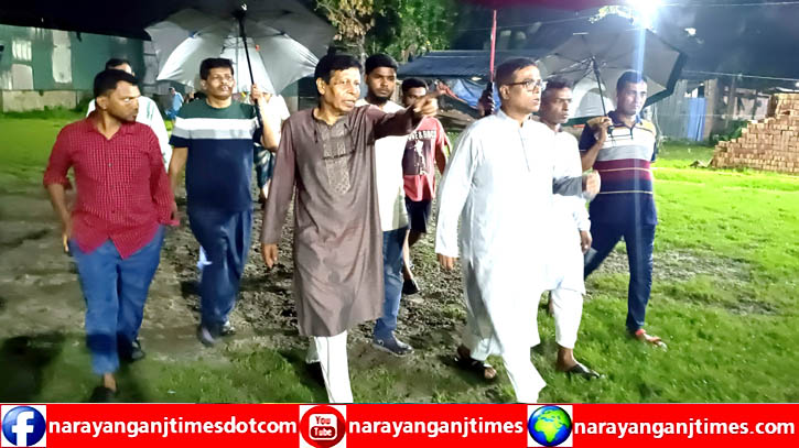 লক্ষীনারায়ন কটন মিল পূজা মন্ডপ পরিদর্শনে এডভোকেট সাখাওয়াত