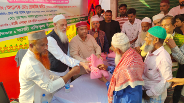  সোনারগাঁয়ে শীতার্তদের মাঝে শীতবস্ত্র বিতরণ