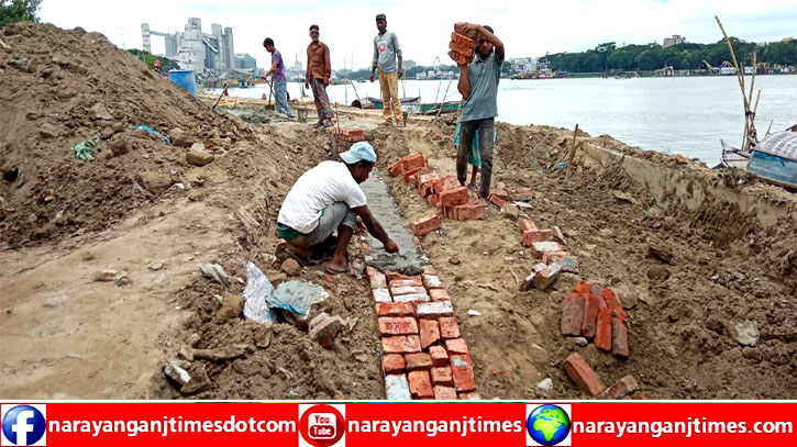 বন্দরে পুরাতন ইট দিয়ে শীতলক্ষ্যা তীরের ওয়াকওয়ে নির্মাণে অভিযোগ