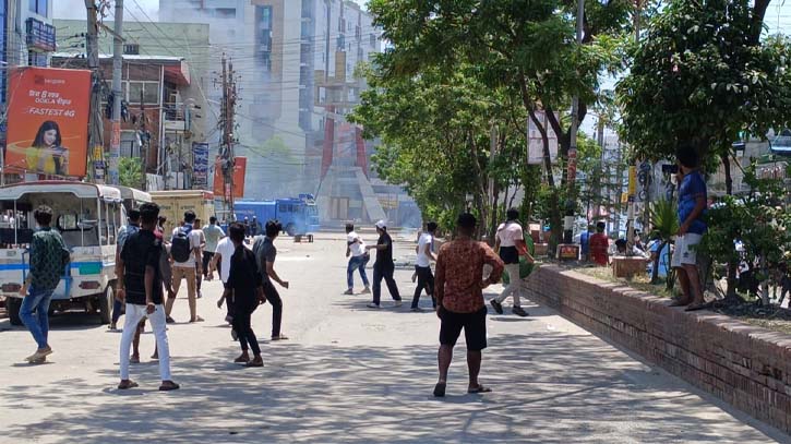 নারায়ণগঞ্জে ২৪ ঘন্টায় আরও ৫১ জন গ্রেপ্তার, নতুন করে দুই মামলা